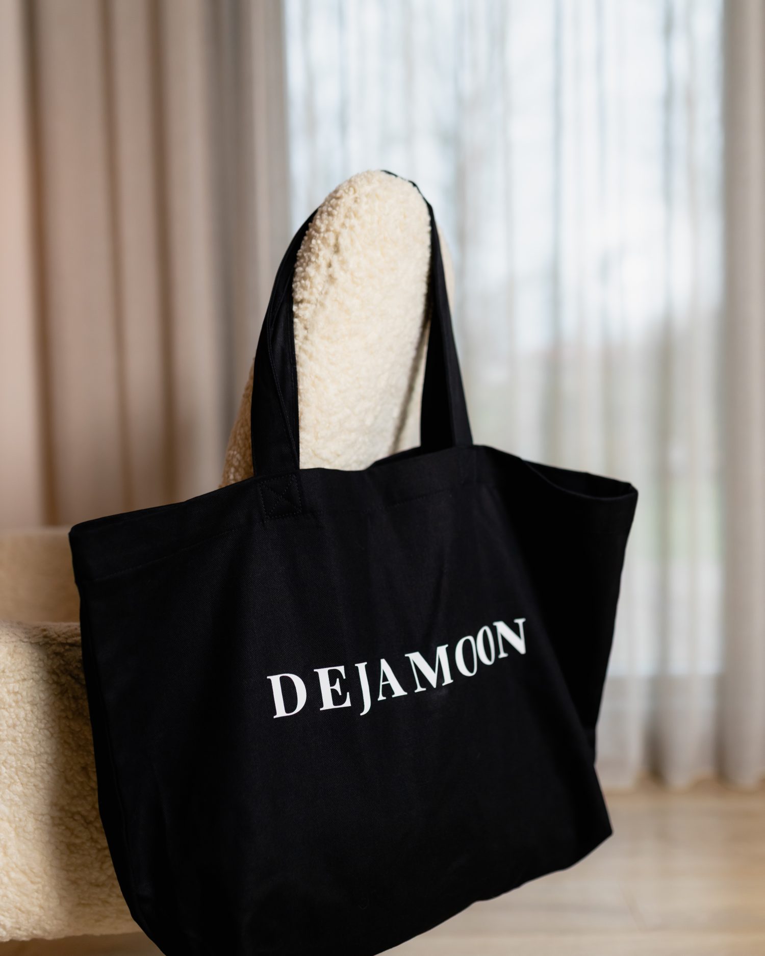 DEJAMOON soma (TOTE)